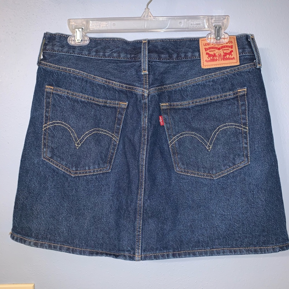 Levis Denim Skirt NWOT - Picture 3 of 7